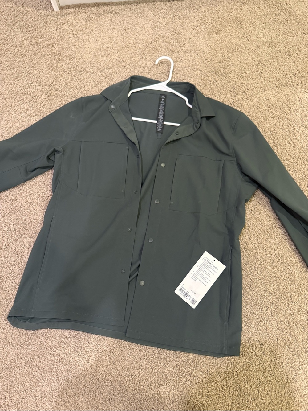 lululemon athletica Men's Forest Green Casual Button-Front Shirt Jacket